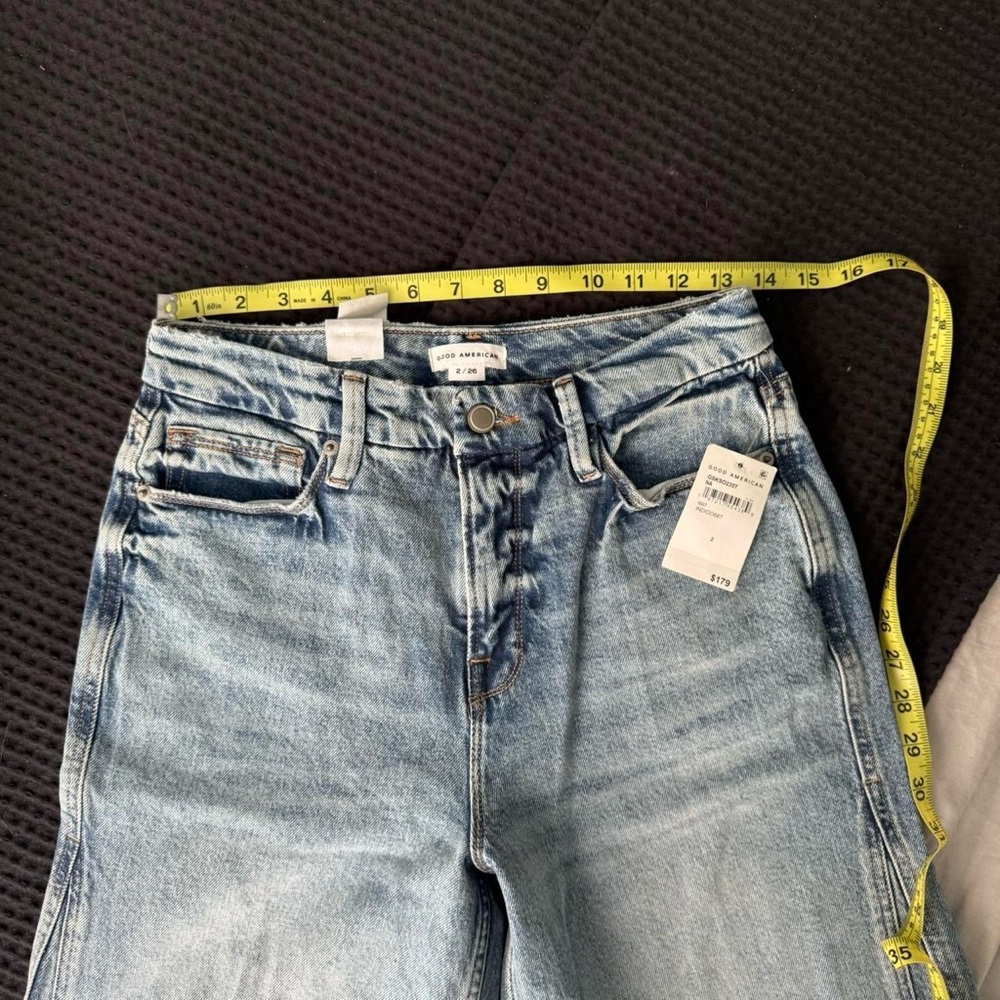Good American Skate Jeans - Picture 9 of 10